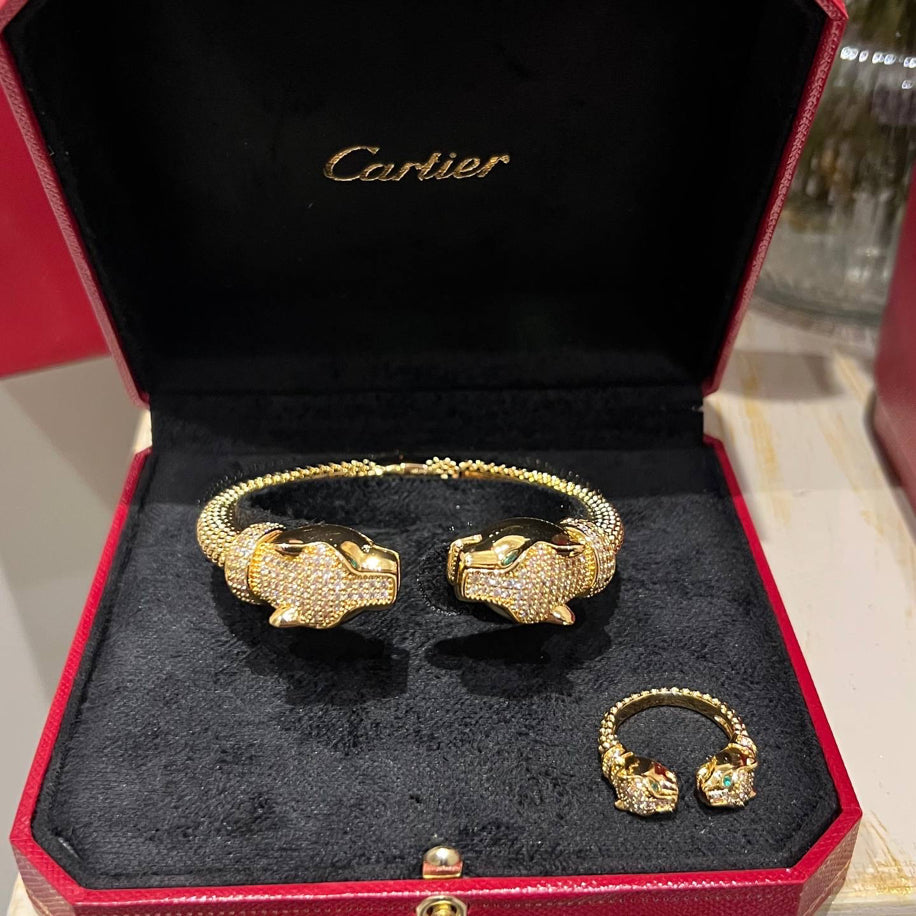 Cartier Panther’e Gold Taşlı Bileklik Yüzük Set