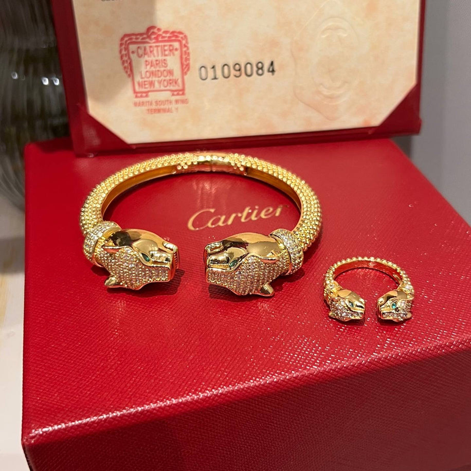 Cartier Panther’e Gold Taşlı Bileklik Yüzük Set