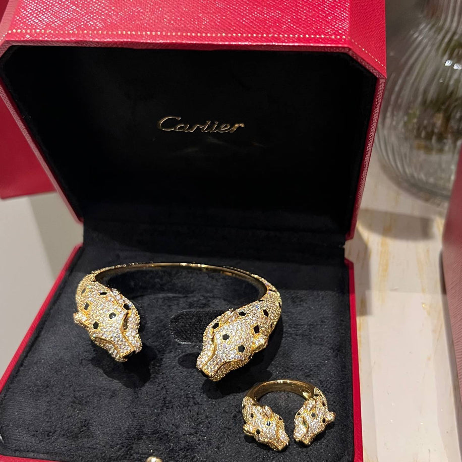 Cartier Panther’e Gold Taşlı Bileklik Yüzük Set