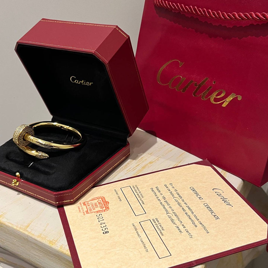 Cartier (Gold) Yarım Taşlı Unisex Özel Ürün Bileklik