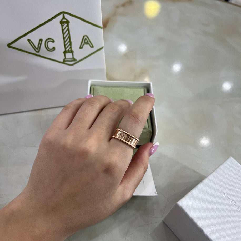 Van Cleef Yüzük