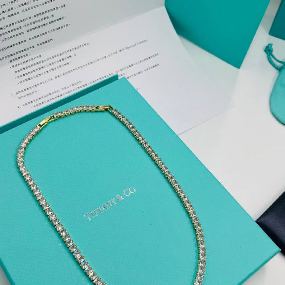 Tiffany Co Kolye (Gold)