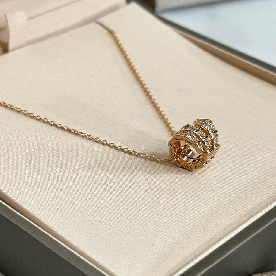 Bvlgari Kolye