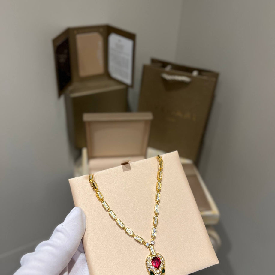 Bvlgari (Gold) Özel Ürün Kolye