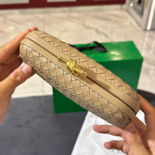 Bottega Veneta Premium Bag (Bej Renk)