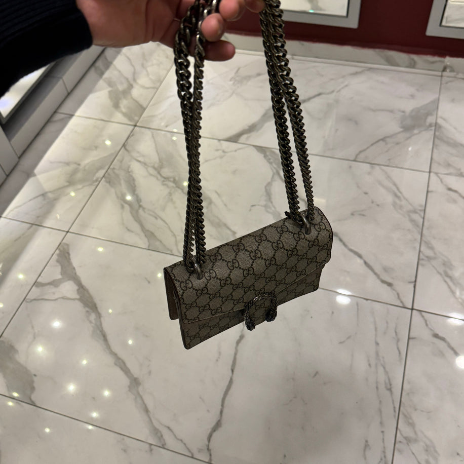 Gucci Medium Omuz Çantası