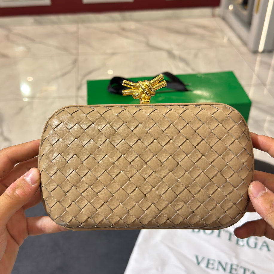Bottega Veneta Premium Bag (Bej Renk)