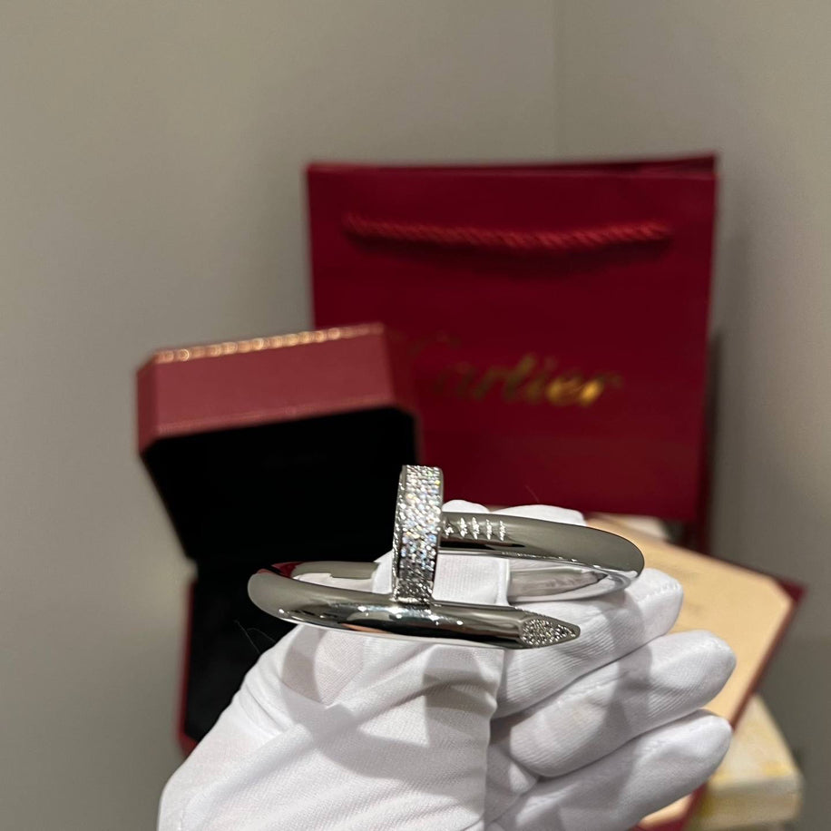 Cartier (Silver) Yarım Taşlı Unisex Özel Ürün Bileklik