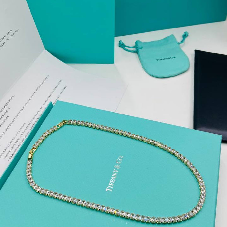 Tiffany Co Kolye (Gold)